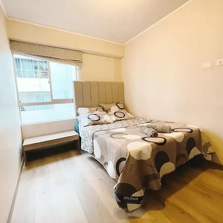 Hermosa Habitacion Privada Cerca A La Playa Y Al Metro Lima Exterior foto
